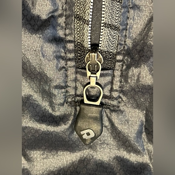 DeMarini 1/4 Zip Black Wind & Rain Batting Practice Short Sleeve |Unisex Small - Picture 12 of 16